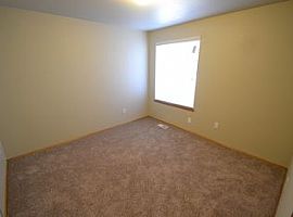 308 84th Ave Se, Lake Stevens, Wa 98258 3 Beds 2 Baths 1,420 Sq in Lake Stevens, WA (Photo 8 of 10)