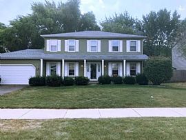 4 Beds 2 Baths in Naperville, IL