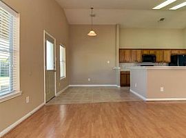 3426 Brackenfern Rd, Katy, Tx 77449 3 Beds 2 Baths 1,828 Sqft in Katy, TX (Photo 10 of 12)