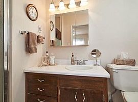 807 Shoshoni St, Cheyenne, Wy 82009 5 Beds 3 Baths 2,124 Sqft in Cheyenne, WY (Photo 3 of 12)