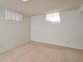 807 Shoshoni St, Cheyenne, Wy 82009 5 Beds 3 Baths 2,124 Sqft in Cheyenne, WY (Photo 4 of 12)