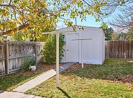 807 Shoshoni St, Cheyenne, Wy 82009 5 Beds 3 Baths 2,124 Sqft in Cheyenne, WY (Photo 9 of 12)