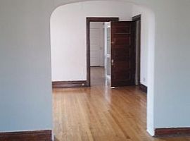 2735 W Haddon Ave Apt 2, Chicago, Il in Chicago, IL (Photo 2 of 8)