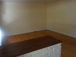 1600 N Porter Rd, Fayetteville, Ar 72703 3 Beds 1 Bath 1,160 Sq in Fayetteville, AR (Photo 5 of 12)