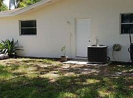 13625 Caribbean Blvd, Fort Myers, Fl 33905 3 Beds 2 Baths 1,424 in Fort Myers, FL (Photo 8 of 9)