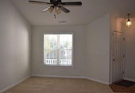 812 Willowedge Ct, Knightdale Rent 650 Deposit 650 Total 1300 in Knightdale, NC (Photo 4 of 7)