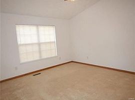 2233 Madero Dr, Belleville, Il 62221 2 Beds 2 Baths 1,500 Sqft in Belleville, IL (Photo 7 of 12)