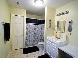 8029 Steele Creek Rd, Charlotte Rent 600 Deposit 600 Total 1200 in Charlotte, NC (Photo 4 of 8)