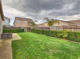 4511 Stuben Way, Elk Grove, Ca 95758 4 Beds 2 Baths 1,910 Sqft in Elk Grove, CA (Photo 6 of 10)