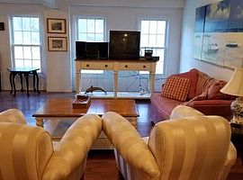 299 State Rd, Great Barrington, Ma 01230 2 Beds 1 Bath 720 Sqft in Great Barrington, MA (Photo 3 of 10)