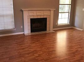 108 Cherry Cir, Daphne, Al 36526 in Daphne, AL (Photo 4 of 8)