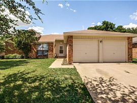 2670 Fairmont Dr, Grand Prairie, Tx 75052 3 Beds 2 Baths 1,856  in Grand Prairie, TX