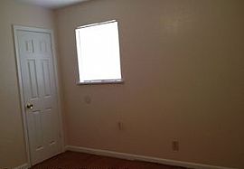 1004 Taylor St, Ruston, La 71270 3 Beds 1 Bath 882 Sqft in Ruston, LA (Photo 4 of 8)