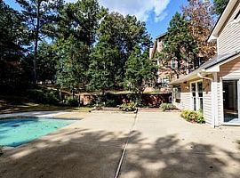 5175 Forest Run Trce, Alpharetta (747) 444-3766 in Alpharetta, GA (Photo 10 of 11)