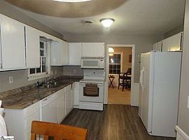  105 Concord Ct, Simpsonville, Sc 29681 4 Beds 3 Baths 2,500 Sq in Simpsonville, SC (Photo 3 of 4)