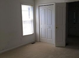  262 Mossborough Dr, Lexington, Sc 29073 3 Beds 2 Baths 1,289 S in Lexington, SC (Photo 3 of 4)