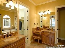 206 Alicante Rd, San Antonio, Tx 78257 5 Beds 4.5 Baths 3,308 S in San Antonio, TX (Photo 6 of 12)