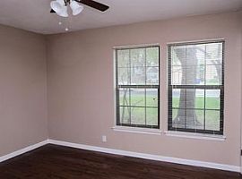 11732 Spring Ridge Dr, San Antonio, Tx 78249 2 Beds 1 Bath 969  in San Antonio, TX (Photo 6 of 12)