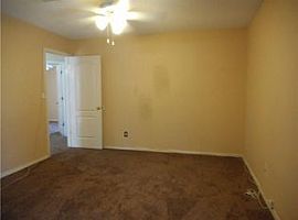 3520 Oxcart Run St, El Paso, Tx 79936 3 Beds 2 Baths 1,295 Sqft in El Paso, TX (Photo 10 of 12)