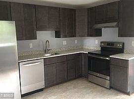 807 Salisbury Way, Stevensville, Md 21666 in Stevensville, MD (Photo 2 of 9)