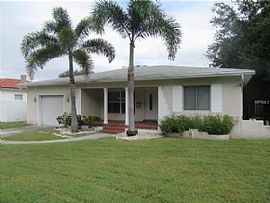 218 Catalan Blvd Ne, St Petersburg, Fl 33704 in Saint Petersburg, FL