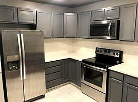 2806 Cherrywood Ave, Dallas, Tx 75235 3 Beds 2 Baths 1,100 Sqft in Dallas, TX (Photo 4 of 10)