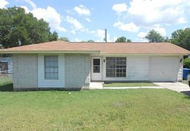  5954 Castle Hunt, San Antonio, Tx 78218  in San Antonio, TX