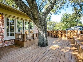 9939 Lakedale Dr, Dallas, Tx 75218 3 Beds 2.5 Baths 2,792 Sqft in Dallas, TX (Photo 2 of 12)