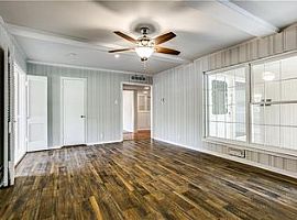 9939 Lakedale Dr, Dallas, Tx 75218 3 Beds 2.5 Baths 2,792 Sqft in Dallas, TX (Photo 3 of 12)