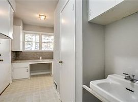 9939 Lakedale Dr, Dallas, Tx 75218 3 Beds 2.5 Baths 2,792 Sqft in Dallas, TX (Photo 4 of 12)