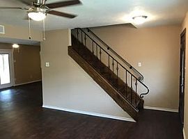 2703 Norwood Ln, Arlington, Tx 76013 3 Beds 2 Baths 1,461 Sqft in Arlington, TX (Photo 6 of 12)