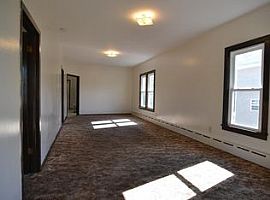 522 S Desplaines St, Joliet, Il in Joliet, IL (Photo 2 of 6)