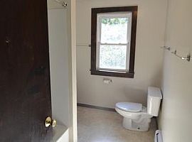 522 S Desplaines St, Joliet, Il in Joliet, IL (Photo 4 of 6)