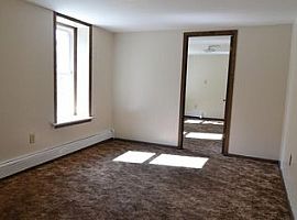 522 S Desplaines St, Joliet, Il in Joliet, IL (Photo 5 of 6)