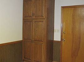 6901 W 68th St, Overland Park, Ks 66204 3 Beds 2 Baths 1,550 Sq in Overland Park, KS (Photo 7 of 11)