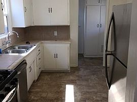 1905 Faymont Ave, Manhattan Beach, Ca 90266 3 Beds 1 Bath 1,111 in Manhattan Beach, CA (Photo 4 of 6)