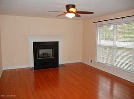 7008 Farm Ridge Ct, Louisville, Ky 40291 4 Beds 2.5 Baths 2,086 in Louisville, KY (Photo 5 of 10)