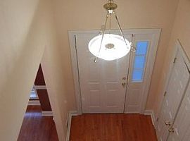 7008 Farm Ridge Ct, Louisville, Ky 40291 4 Beds 2.5 Baths 2,086 in Louisville, KY (Photo 7 of 10)