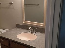 1907 Memorial Dr, Pekin, Il in Pekin, IL (Photo 4 of 6)