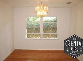 2 Beds 2 Baths in Los Angeles, CA (Photo 3 of 3)