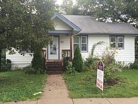 831 S 49th St, Omaha, Ne 68106 3 Beds 2 Baths 1,297 Sqft in Omaha, NE