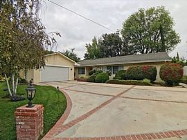 4 Beds 2 Baths in Woodland Hills, CA