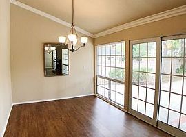 4 Beds 2 Baths in Woodland Hills, CA (Photo 3 of 3)