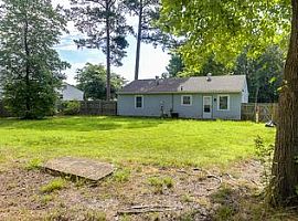 506 Pullbrooke Dr Richmond Va 23236 3 Beds 1 Bath 1,050 Sqft in Richmond, VA (Photo 2 of 9)