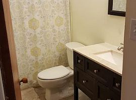 8 Bayberry Dr # B, Latham, Ny 12110 2 Beds 1 Bath 900 Sqft in Latham, NY (Photo 4 of 8)