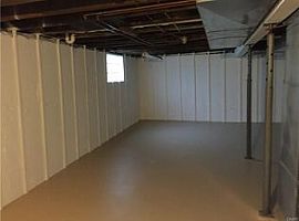 1047 W Dorothy Ln, Kettering, Oh 45409 2 Beds 1.5 Baths 616 Sqf in Kettering, OH (Photo 2 of 12)