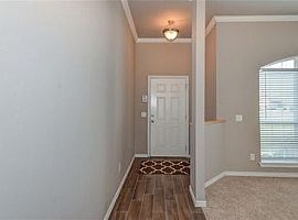 913 Eagle Cliff Dr, Norman, Ok 73072 4 Beds 2 Baths 1,632 Sqft in Norman, OK (Photo 10 of 12)