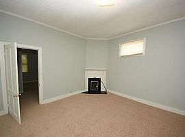 7 Addison St, Charleston, Sc 29403 3 Beds 1 Bath 1,235 Sqft in Charleston, SC (Photo 1 of 12)