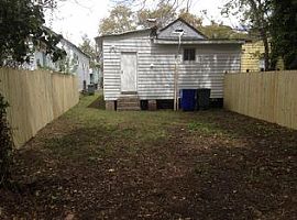 7 Addison St, Charleston, Sc 29403 3 Beds 1 Bath 1,235 Sqft in Charleston, SC (Photo 10 of 12)