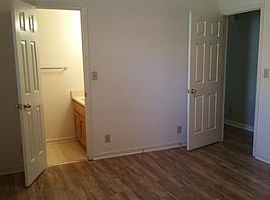 1931 Lynnwood Dr, Columbia, Tn 38401 2 Beds 1.5 Baths 1,066 Sqf in Columbia, TN (Photo 9 of 12)